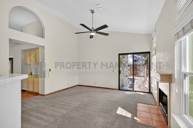 Building Photo - Beautiful 3-Bedroom Home with Pool in Elk ...