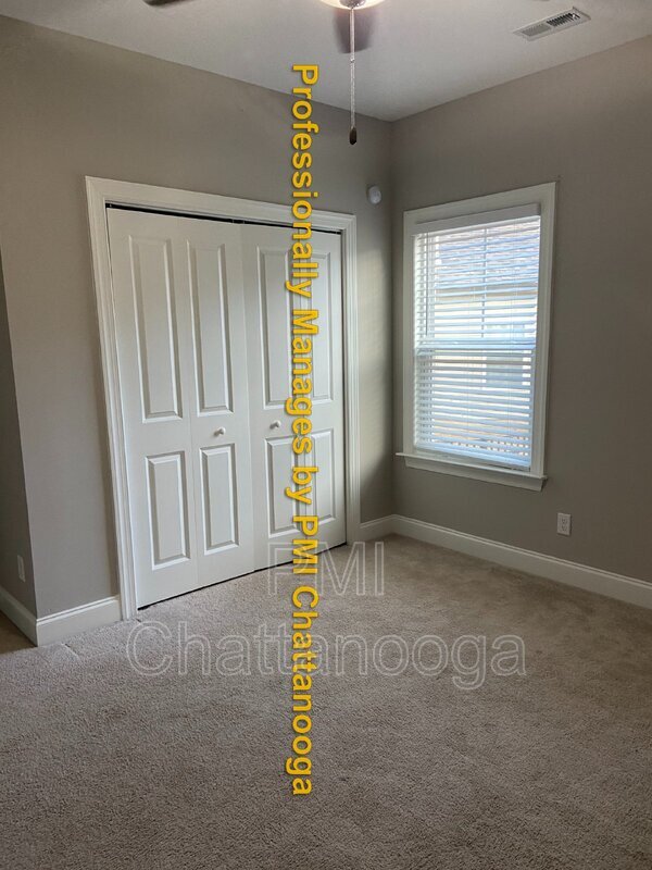 Building Photo - 8554 Red Deer Ln