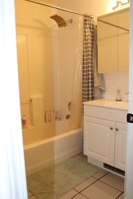 Building Photo - 84 W Main St