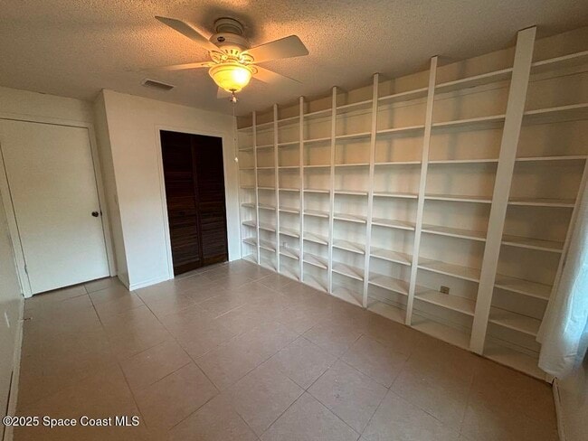 Building Photo - 330 S Orlando Ave