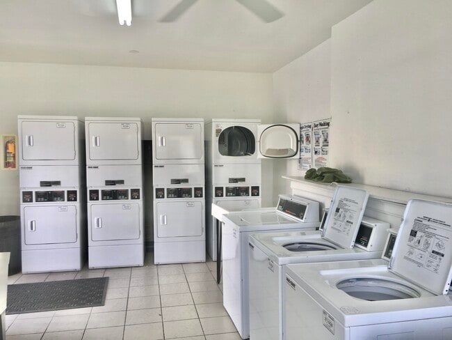 Building Photo - 1500 N Congress Ave