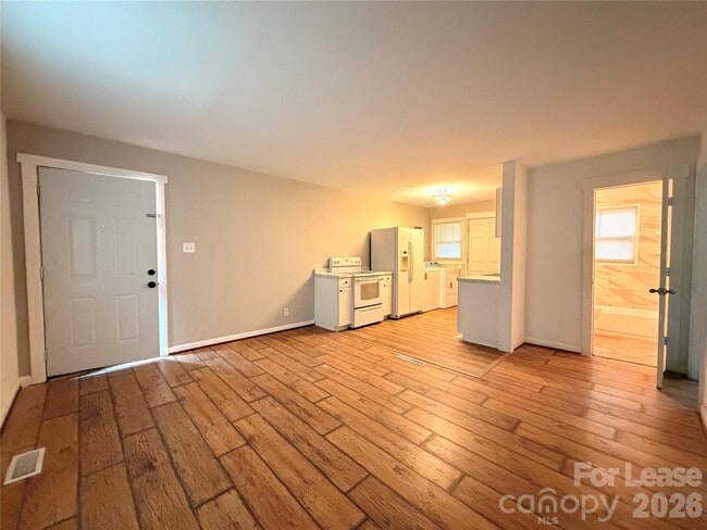 Building Photo - 825 Rodey Ave