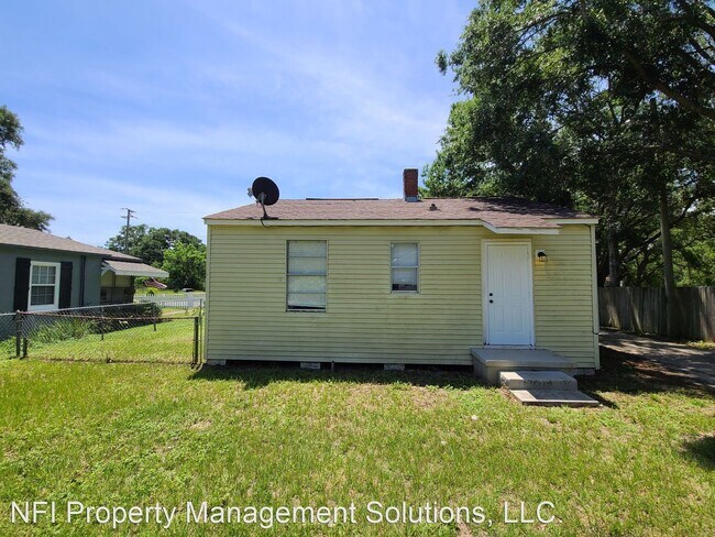 Building Photo - 2 br, 1 bath House - 34 Lincoln Road