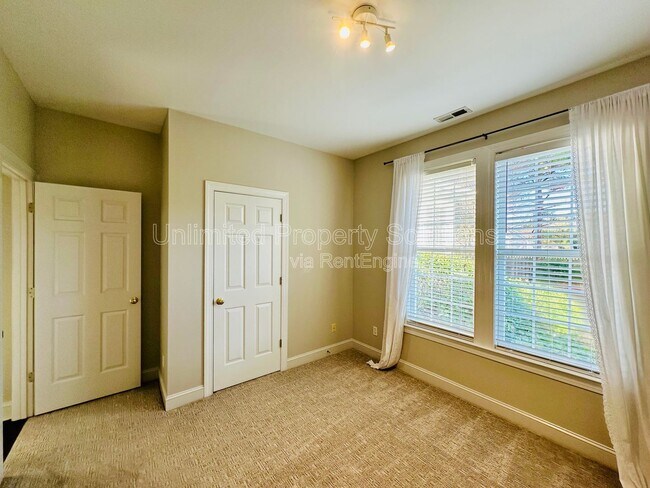 Building Photo - 639 Caicos Ct