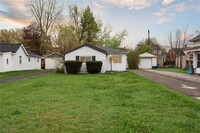 Building Photo - 4411 Kenmore Ave