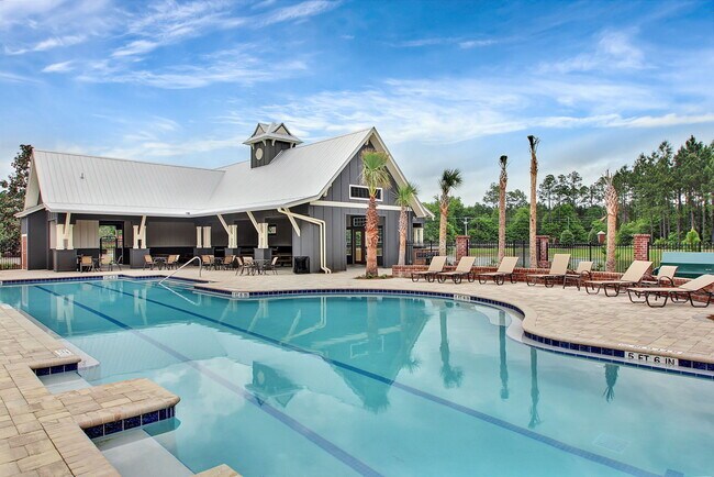 Building Photo - 79425 Plummer's Creek Dr