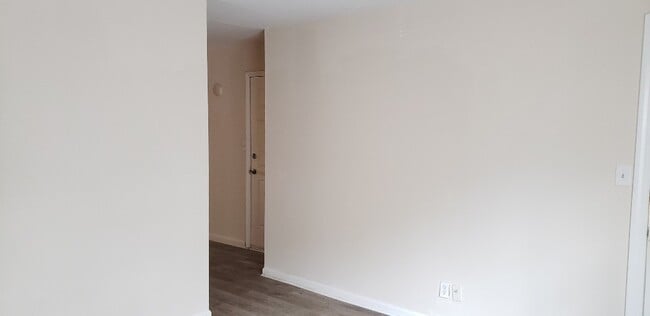 Building Photo - 5808 Hunting Ridge Ln