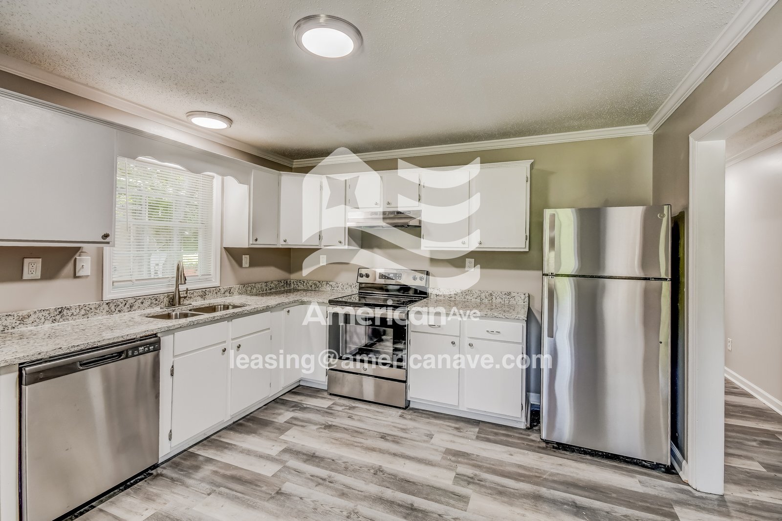 Building Photo - 632 83rd Pl S