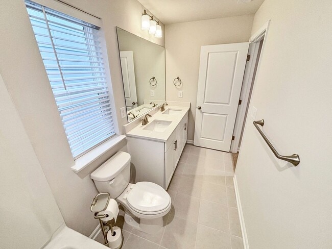 Building Photo - Brand New Build! Kennesaw 3BR/2.5BA