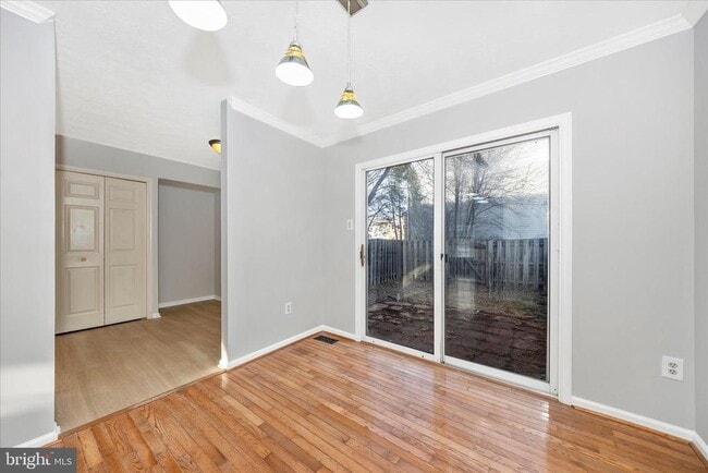 Building Photo - 6237 N Steamboat Way