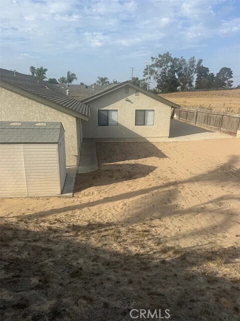 Building Photo - 696 Tilia St