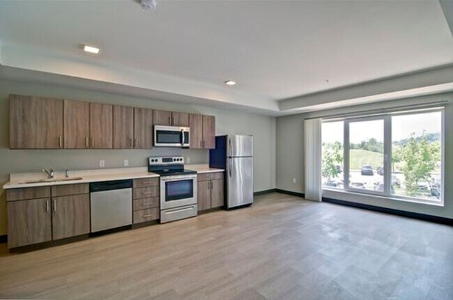 Building Photo - Studio on Chattanooga's Northshore!