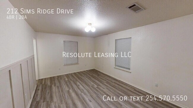 Building Photo - 212 Sims Ridge Dr