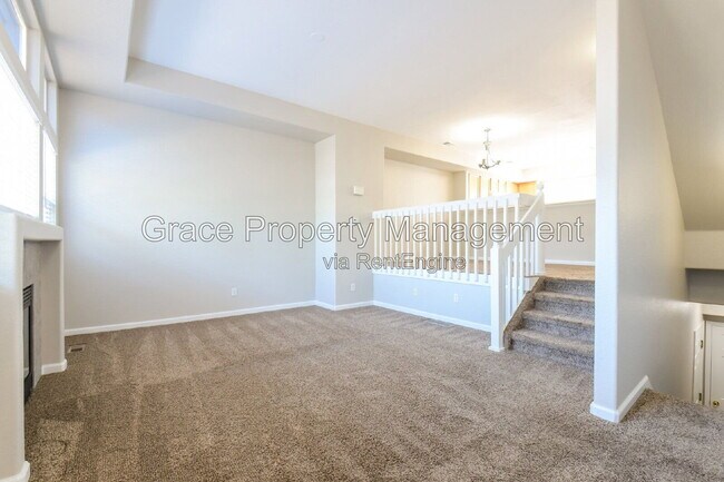 Building Photo - 9727 Cherry Ln
