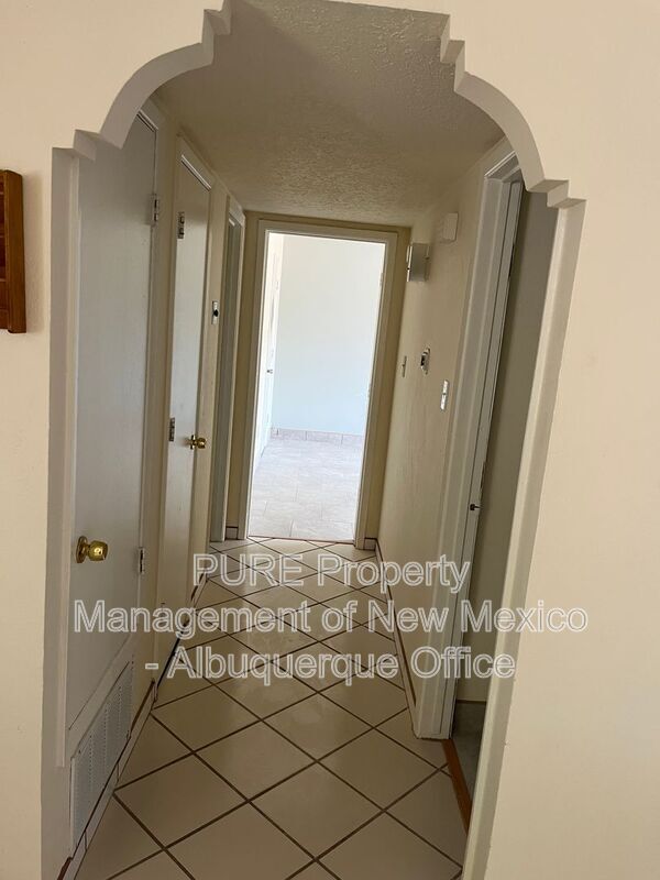 Building Photo - 1309 Locura Rd SW