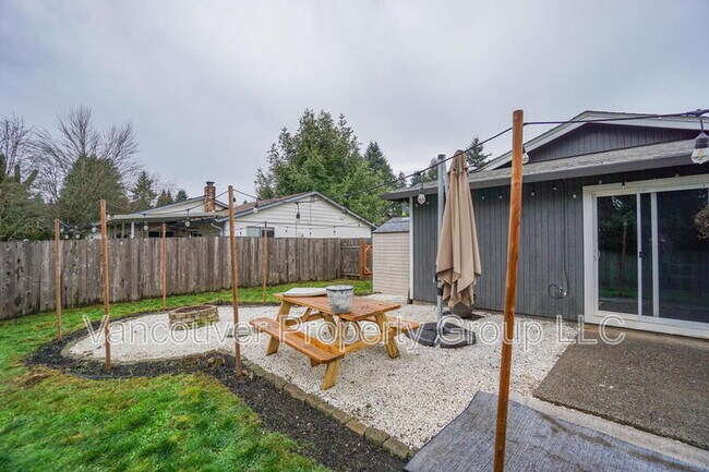 Building Photo - 12509 NE 35th St