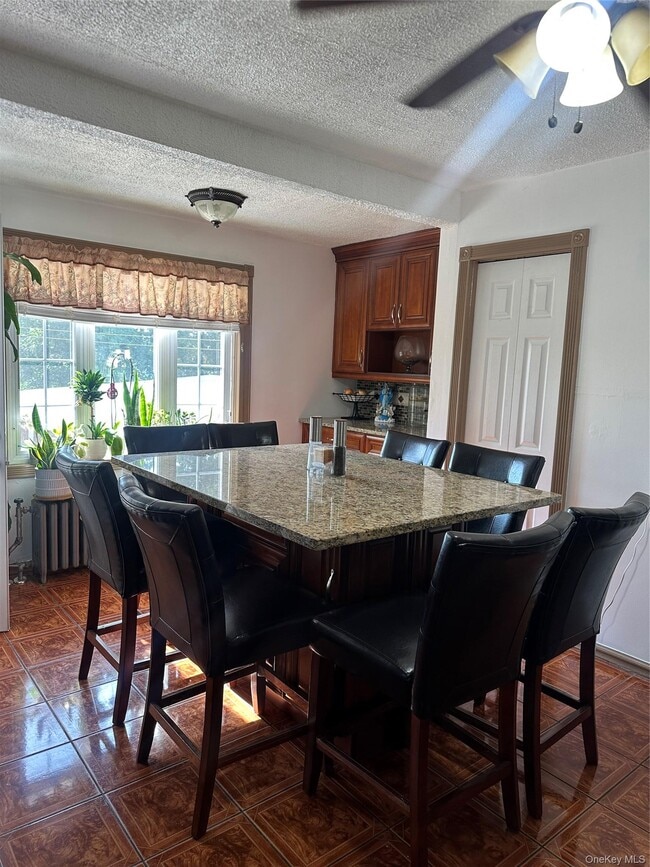 Building Photo - 242 Sommerville Pl
