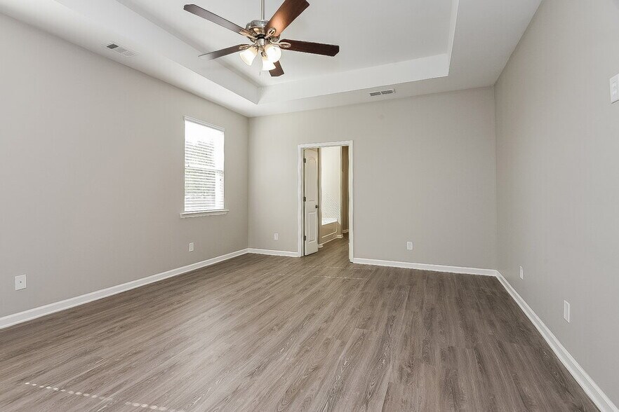 Building Photo - 311 Upper Pheasant Ct