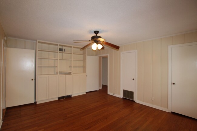 Building Photo - Coming Soon! Beautiful 4 Bedroom, 2 Bathro...