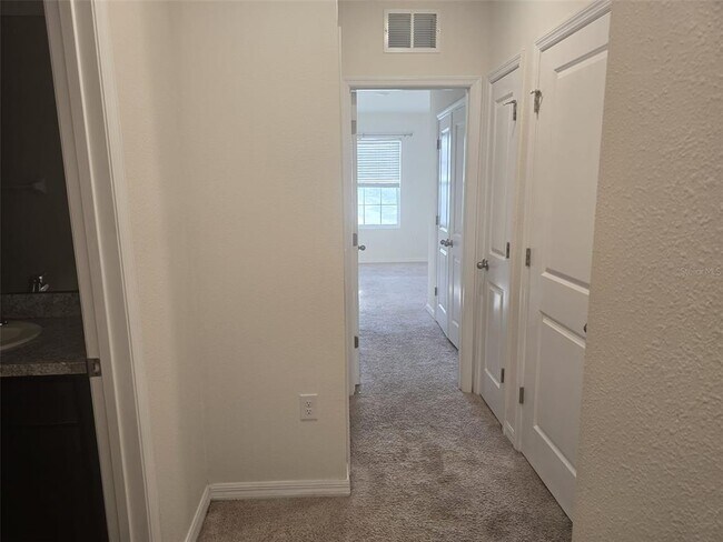Building Photo - 3219 Pleasant Willow Ct