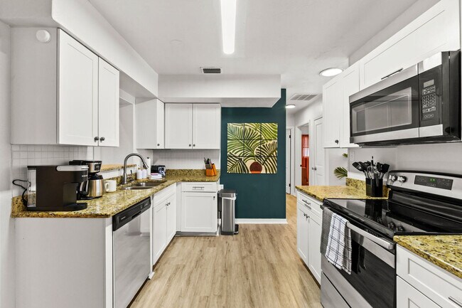 Building Photo - 13448 88th Ave N