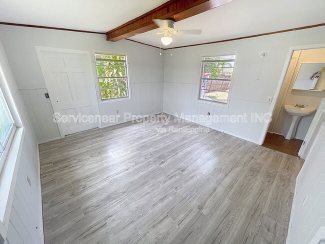 Building Photo - 4722 Harris Ave