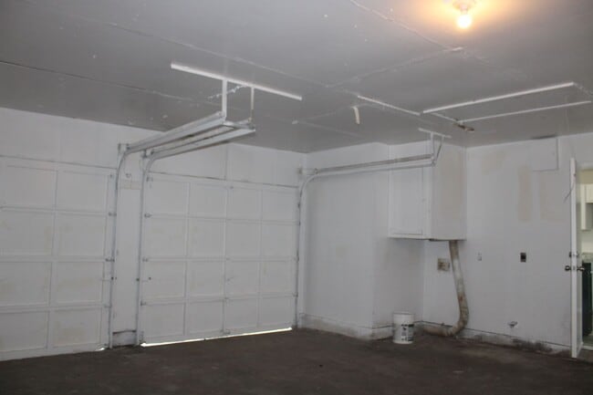 Building Photo - ALL NEW!