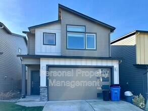 Building Photo - 3529 NE 61st Way