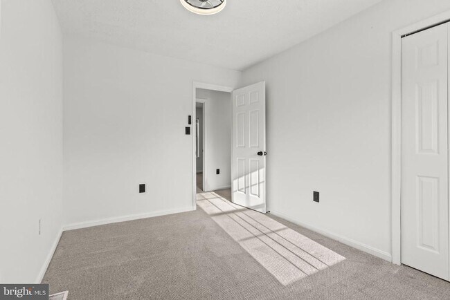 Building Photo - 6953 Cony Ct