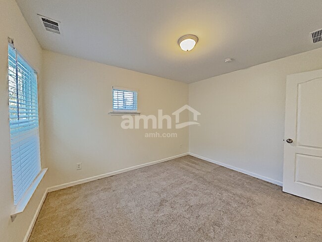 Building Photo - 209 Brookhaven Ct