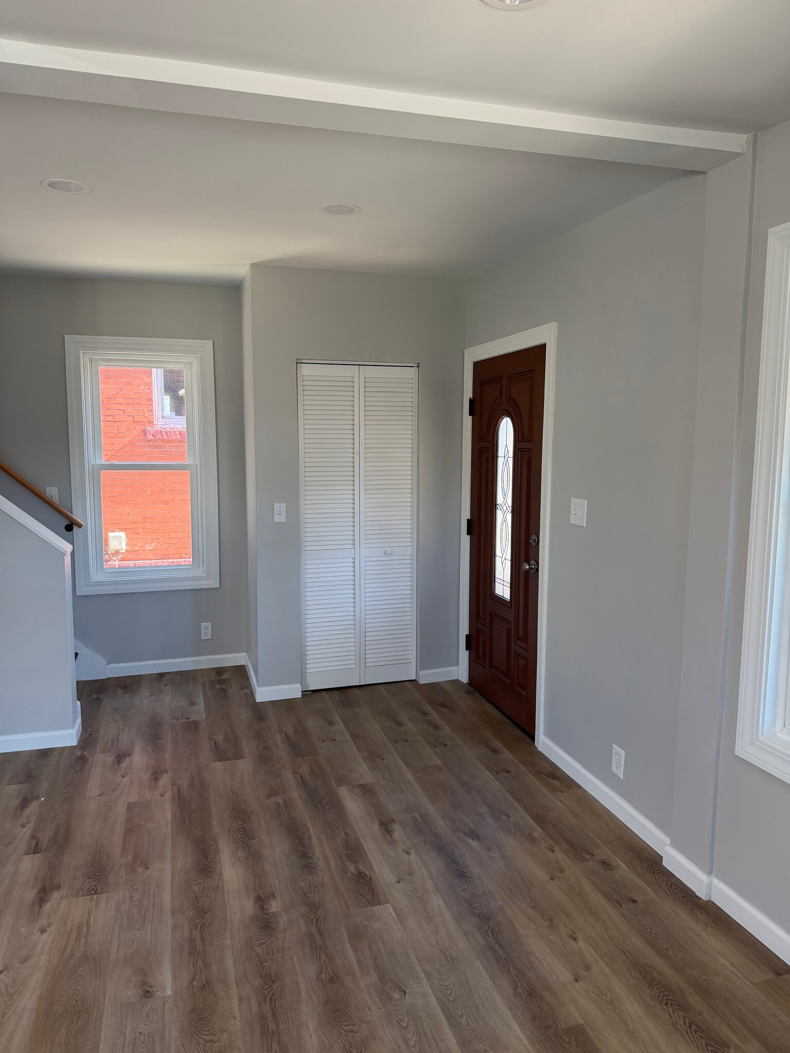 Building Photo - 301 Holland St