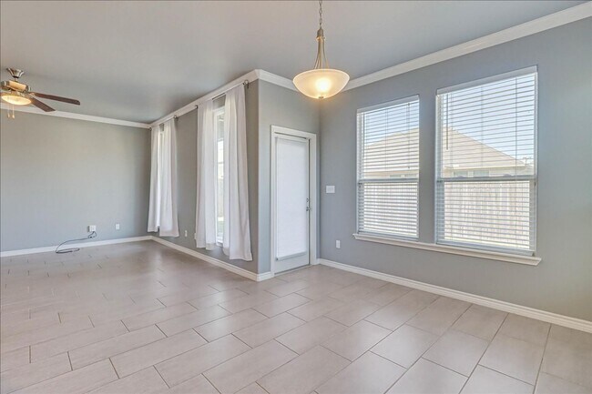 Building Photo - 2217 Ibis St