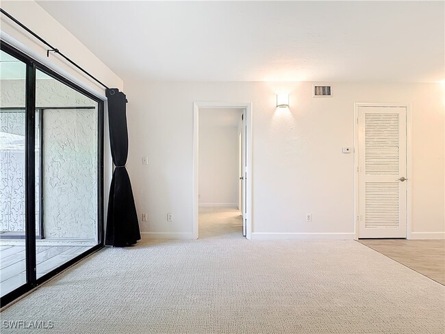 Building Photo - 28120 Pine Haven Way