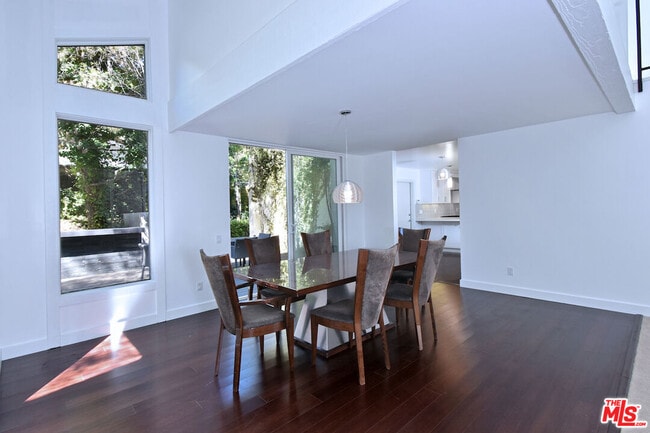 Building Photo - 9908 Lancer Ct