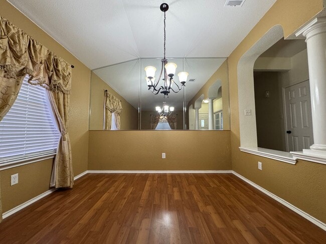 Building Photo - 204 Lottie Ln