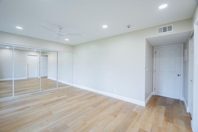 Building Photo - 14339 Canalview Dr