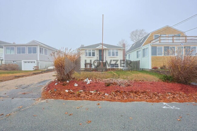 Building Photo - 35 Riverside Dr