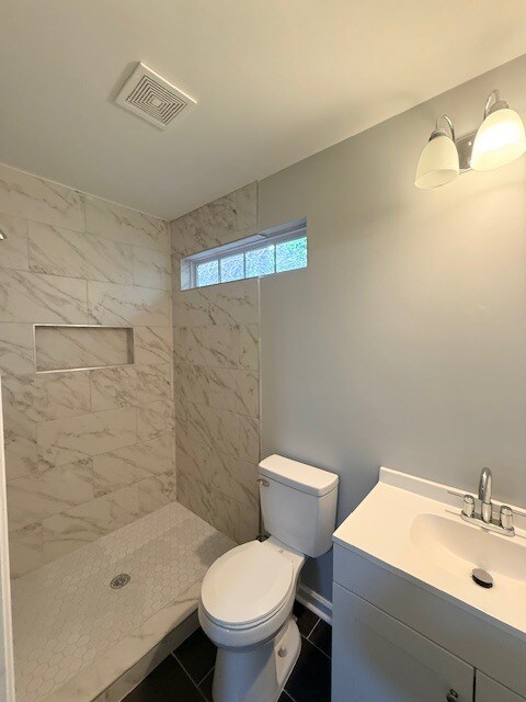 Building Photo - 8128 Rugby Ave