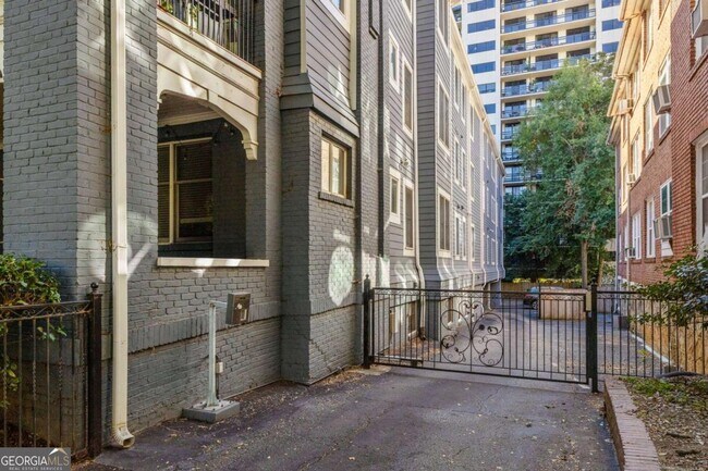 Building Photo - 259 14th St NE