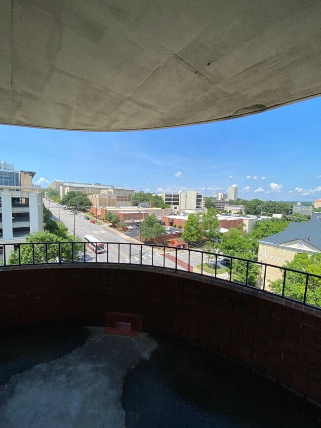 Building Photo - WH709