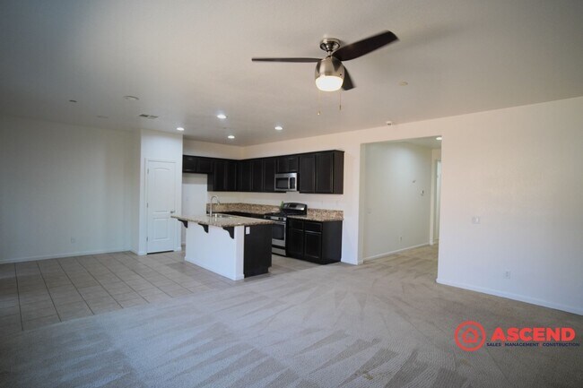 Building Photo - Charming 3 bedroom Home In Southwest!