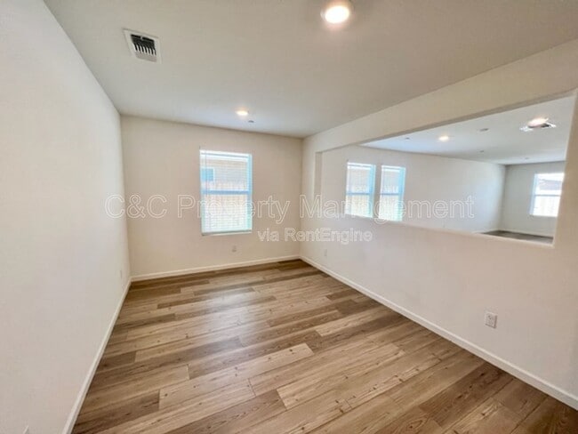 Building Photo - 6880 E Dwight Way