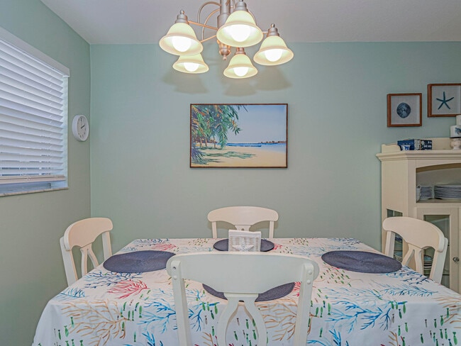 Building Photo - 5400 Jimmy Buffett Mem Hwy