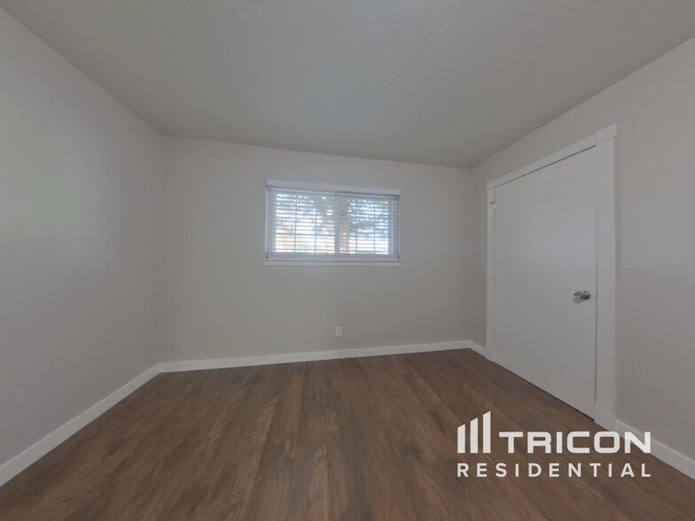Building Photo - 6900 Coronation Ct