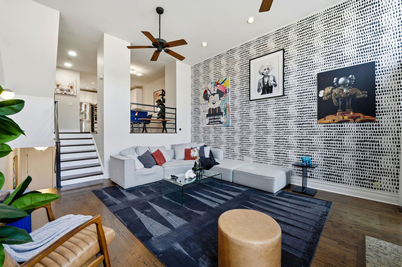 Building Photo - 657 N Carpenter St