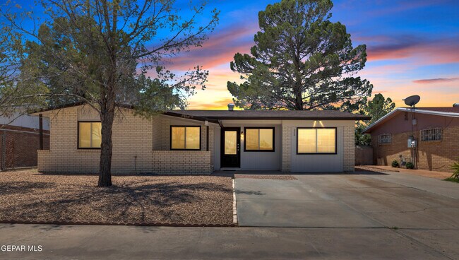 Building Photo - 228 Caribe Cir
