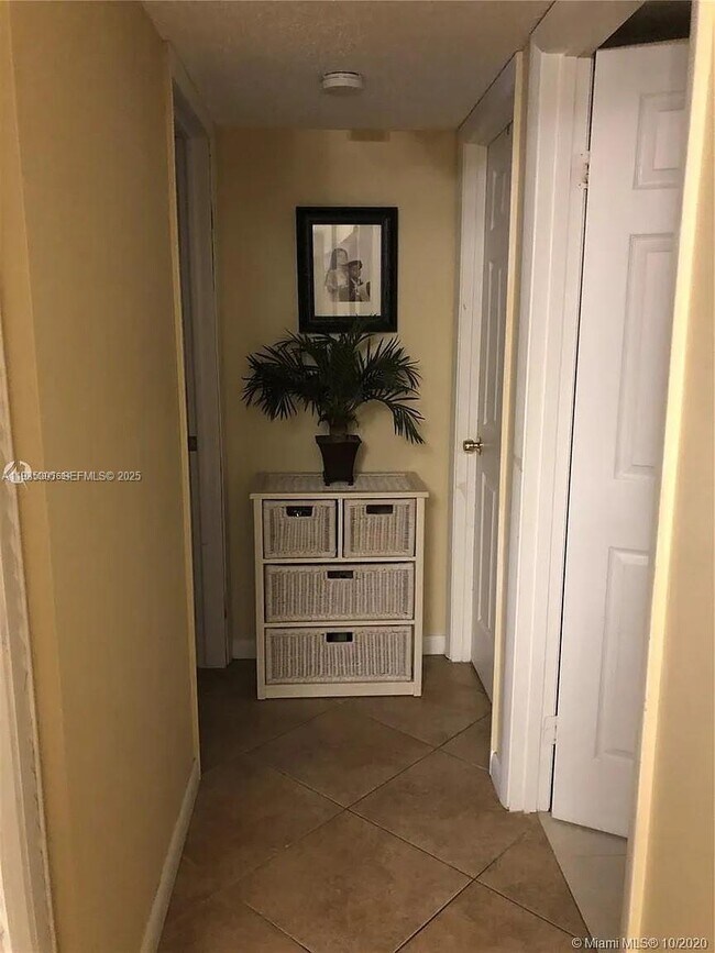 Building Photo - 9440 SW 8th St