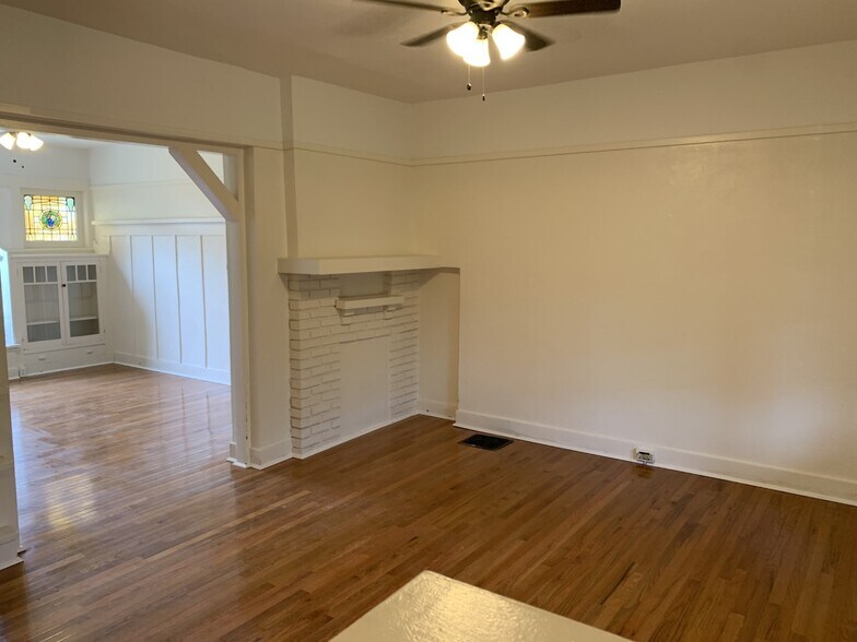 Building Photo - 1653 Chislett St