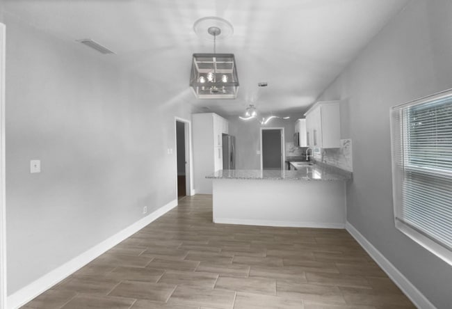 Building Photo - 2812 Tom Brewer Ln