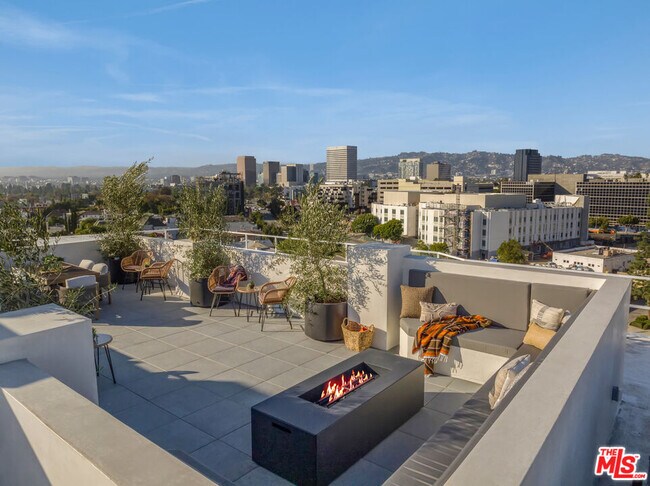 Building Photo - 1110 Spaulding Ave